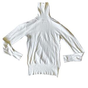 gorgeous Y2K forever 21 white turtleneck knit long sleeve top
